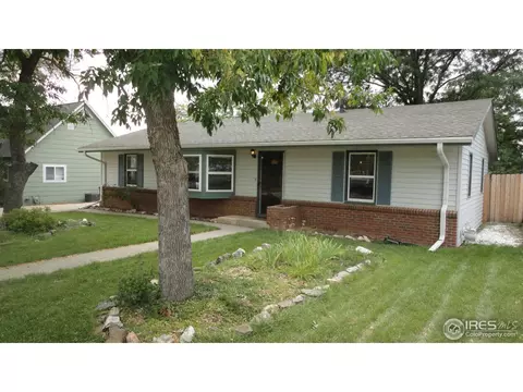 1075 6th St, Berthoud, CO 80513 photo 2