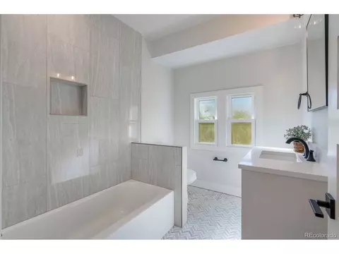 4601 E 26th Ave, Denver, CO 80207 photo 24