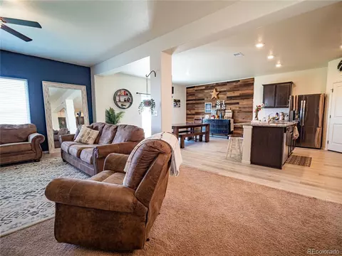 47532 Lilac Ave, Bennett, CO 80102 photo 4