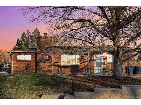 5770 S Hickory St, Littleton, CO 80120