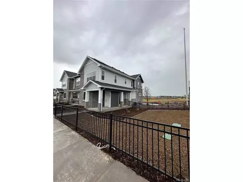 27602 E 1st Ave, Aurora, CO 80018 photo 2