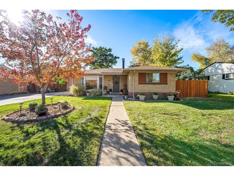 545 Everett St, Lakewood, CO 80226 photo 2