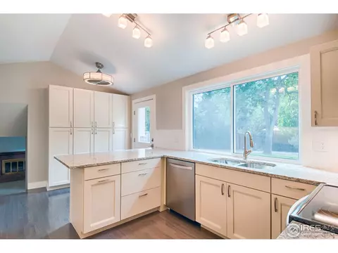 6898 Harvest Rd, Boulder, CO 80301 photo 17