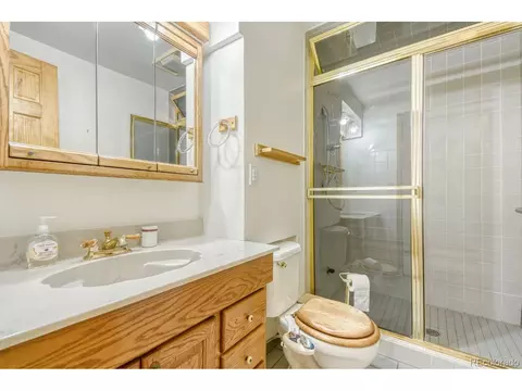 Bath - 2995 E 133rd Cir, Thornton, CO 80241 photo 3 of 3