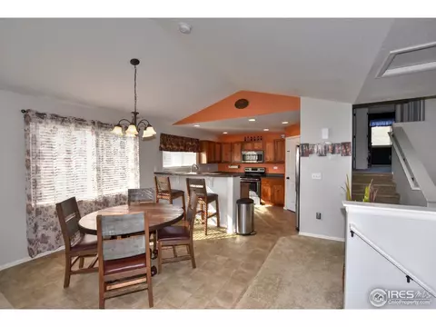 554 Cherryridge Dr, Windsor, CO 80550 photo 2