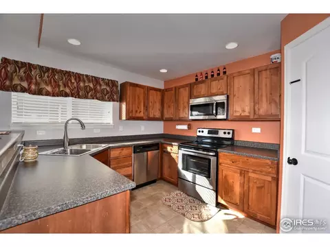 554 Cherryridge Dr, Windsor, CO 80550 photo 4