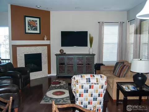 2037 Vineyard Dr, Windsor, CO 80550 photo 3