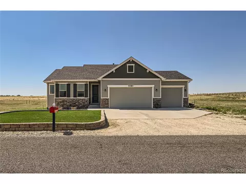 4080 Falcon Dr, Fort Lupton, CO 80621