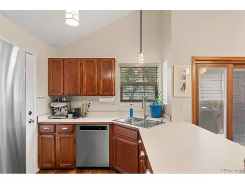 Kitchen - 20490 E 45th Ave, Denver, CO 80249 photo 4 of 6