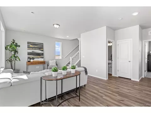 46593 Sunflower Ln, Bennett, CO 80102 photo 9