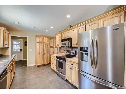 3652 S Grape St, Denver, CO 80237 photo 8
