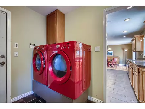 3652 S Grape St, Denver, CO 80237 photo 11