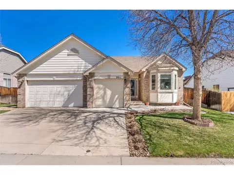 9011 W Lake Dr, Littleton, CO 80123