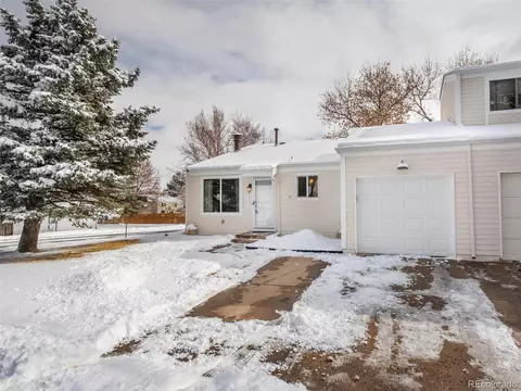 16390 E Radcliff Pl #B, Aurora, CO 80015