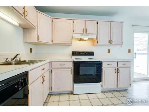406 32nd St, Evans, CO 80620 photo 6