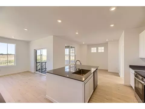 6719 Juniper Dr, Thornton, CO 80602 photo 3