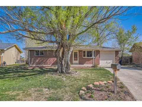 1060 S Coffman St, Longmont, CO 80501