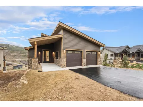 925 Pawnee Ln, Granby, CO 80446