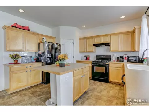 3253 Willow Ln, Johnstown, CO 80534 photo 5