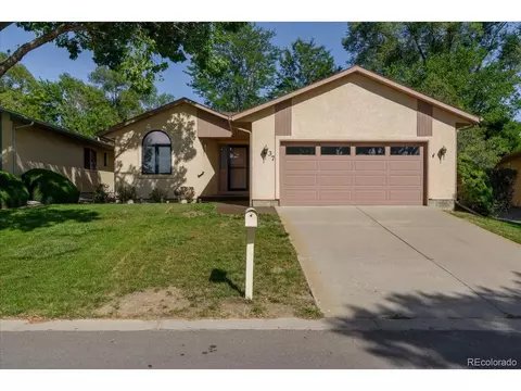 37 Terrace Dr, Pueblo, CO 81001