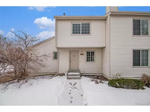 4232 S Mobile Cir #E, Aurora, CO 80013 photo 2