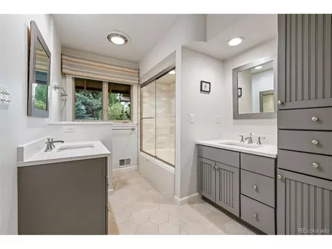 Bath - 2901 E Floyd Dr, Denver, CO 80210 photo 5 of 6