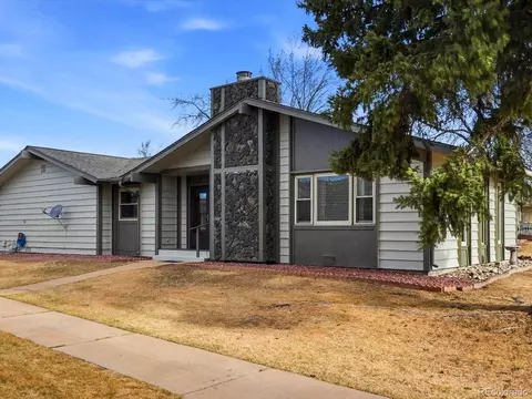 26 Douglas Dr, Broomfield, CO 80020