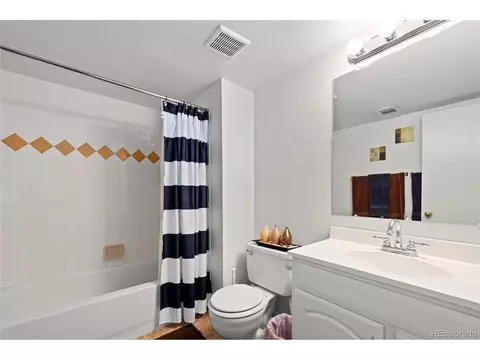 19088 E 21st Cir, Aurora, CO 80011 photo 23