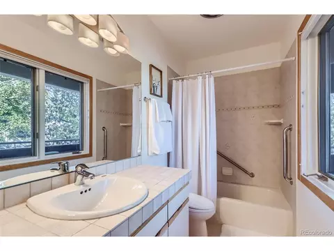 624 Pearl St #301, Boulder, CO 80302 photo 18