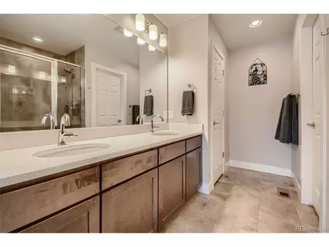 16165 E Warner Dr, Denver, CO 80239 photo 19