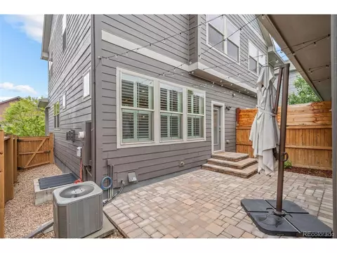 Exterior - 9962 E 59th Dr, Denver, CO 80238 photo 4 of 6