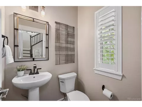Bath - 9962 E 59th Dr, Denver, CO 80238 photo 1 of 5