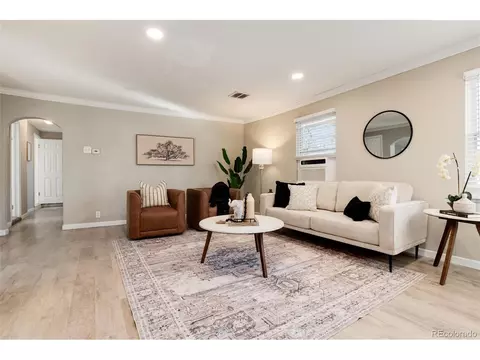 377 Stuart St, Denver, CO 80219 photo 10