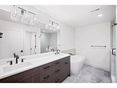 552 Monroe St, Denver, CO 80206 photo 37