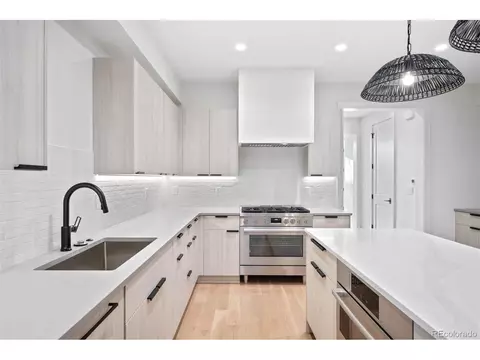 552 Monroe St, Denver, CO 80206 photo 22