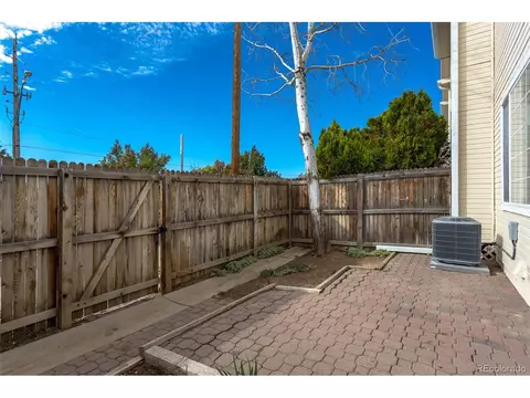 12282 E 2nd Dr, Aurora, CO 80011 photo 21