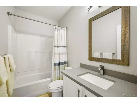 Bath - 15896 Double Eagle Dr, Morrison, CO 80465 photo 4 of 4