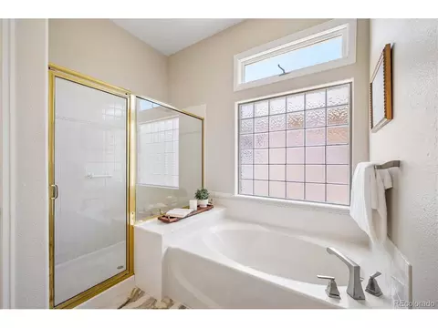 Bath - 15896 Double Eagle Dr, Morrison, CO 80465 photo 2 of 4