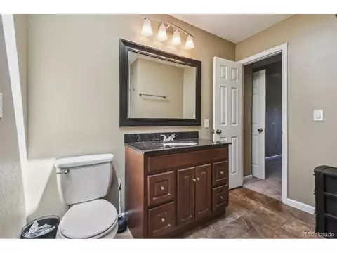 Bath - 11623 E Cornell Cir, Aurora, CO 80014 photo 2 of 5