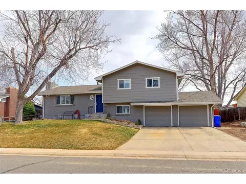 2136 S Balsam Ct, Lakewood, CO 80227