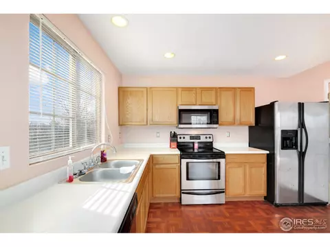 5128 E 100th Ct, Thornton, CO 80229 photo 8
