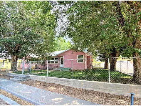 320 S White Ave, Rangely, CO 81648 photo 1