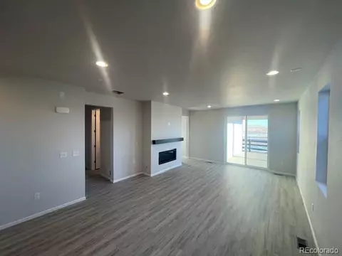 27696 E Byers Pl, Aurora, CO 80018 photo 4