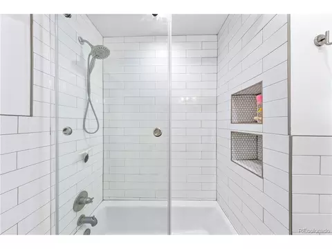 Bath - 2000 E 21st Ave, Denver, CO 80205 photo 2 of 3