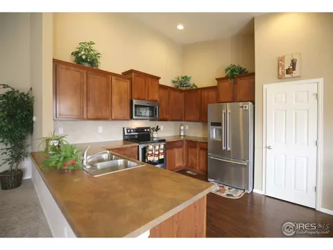 1569 Windshire Dr, Windsor, CO 80550 photo 3