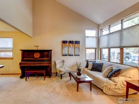 2468 Mapleton Cir, Longmont, CO 80503 photo 5