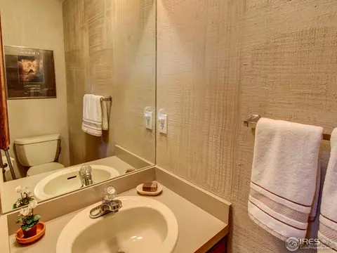 2468 Mapleton Cir, Longmont, CO 80503 photo 31