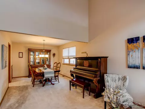 2468 Mapleton Cir, Longmont, CO 80503 photo 6