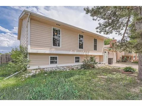 15691 E Atlantic Cir, Aurora, CO 80013 photo 2
