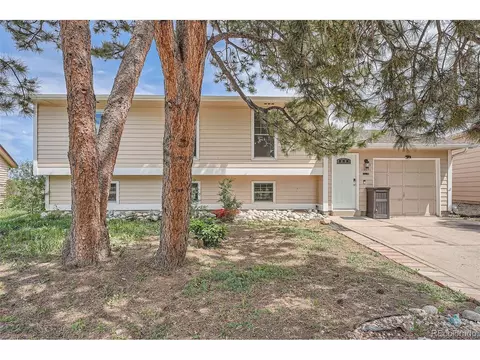 15691 E Atlantic Cir, Aurora, CO 80013